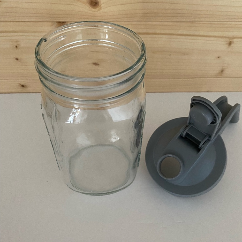 Mason Jar Pitcher 32 oz Glass Pitcher Double Leak-Proof Lid with Handle Jug Grey - Picture 7 of 9